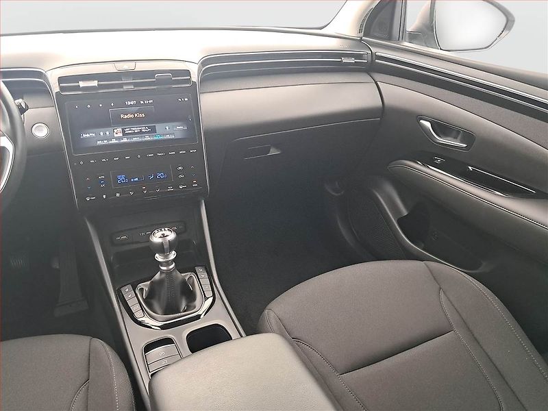Hyundai Tucson (2023) 1.6 T-GDI - fotka 7 z 17