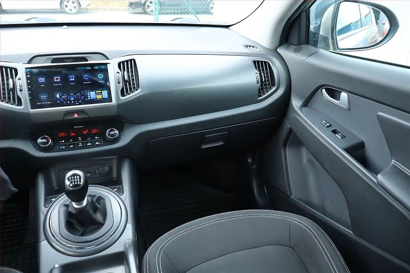 Kia Sportage (2013) 1.7 CRDi, Serv.kniha, Navi - fotka 8 z 24