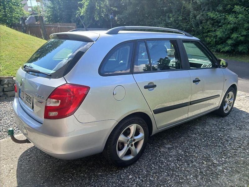 Škoda Fabia 1,6 66kw, Tažné - fotka 4 z 8