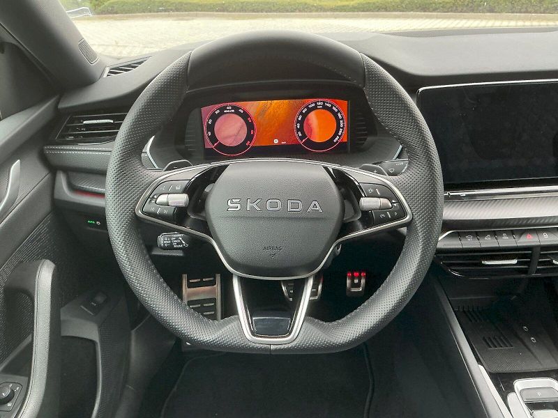 Škoda Octavia (2026) Combi 2.0 TDI DSG Sportline - fotka 30 z 38