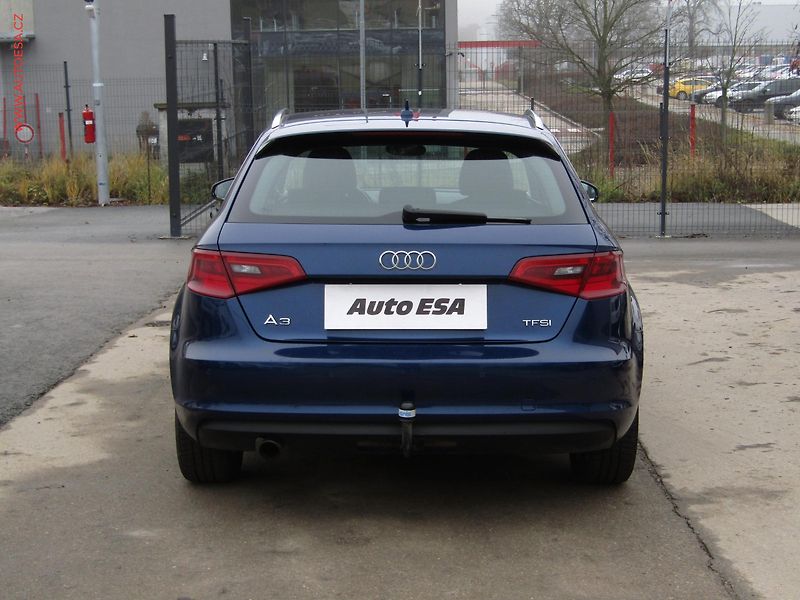 Audi A3 (2014) 1.2 TFSi, ČR, Attraction - fotka 5 z 18