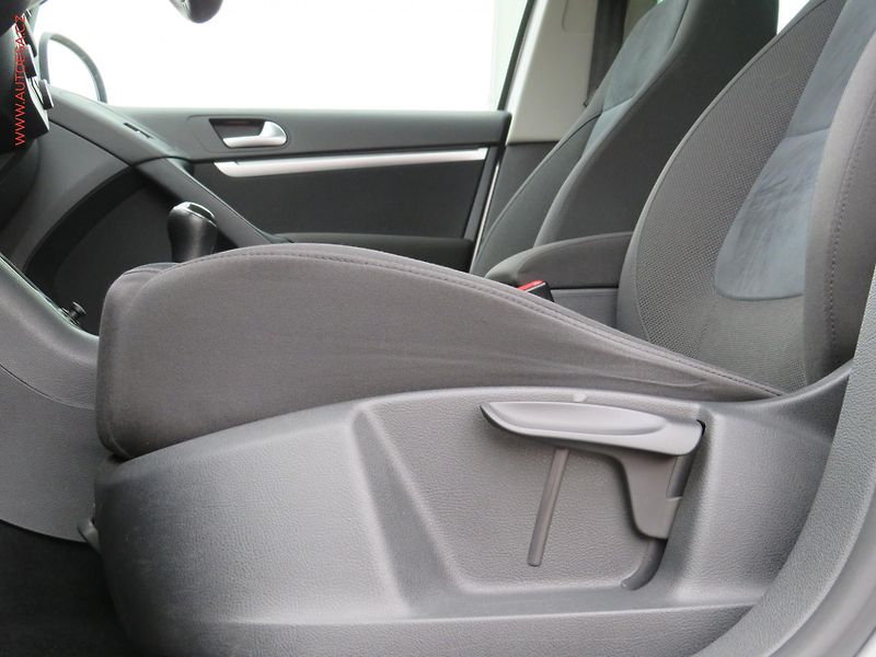 Volkswagen Tiguan (2012) 1.4 TSi, xenon, autoAC - fotka 20 z 27