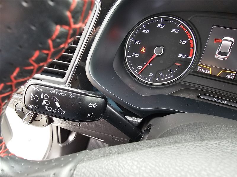 Seat Leon 1,4 TSi 92KW FR NAVI TEMPOMAT - fotka 17 z 47