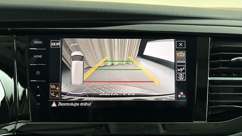 Volkswagen Multivan 2.0 TDI DSG 4motion Highline - fotka 12 z 28