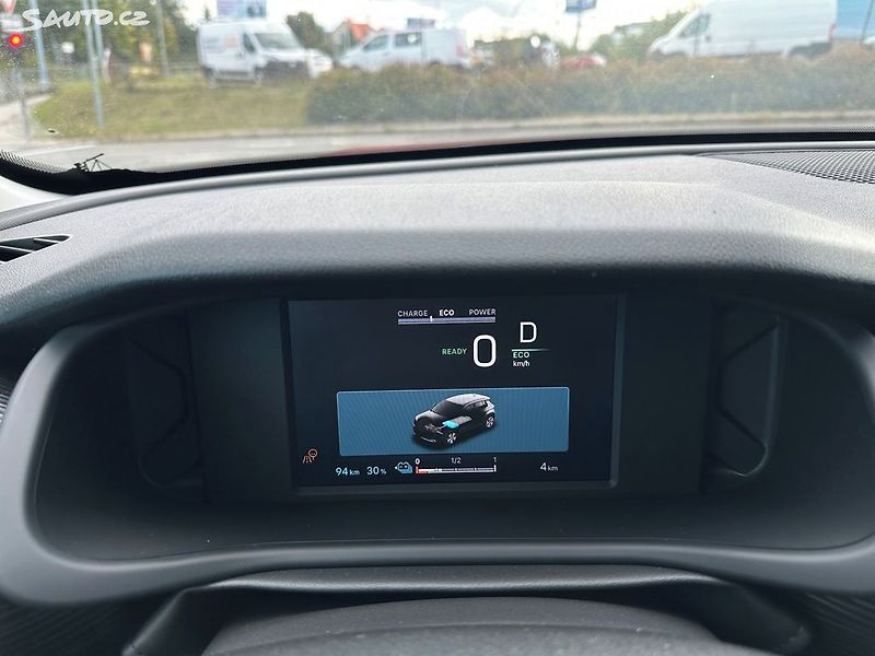 Jeep Avenger (2025) Longitude Electric 54kWh - fotka 5 z 8