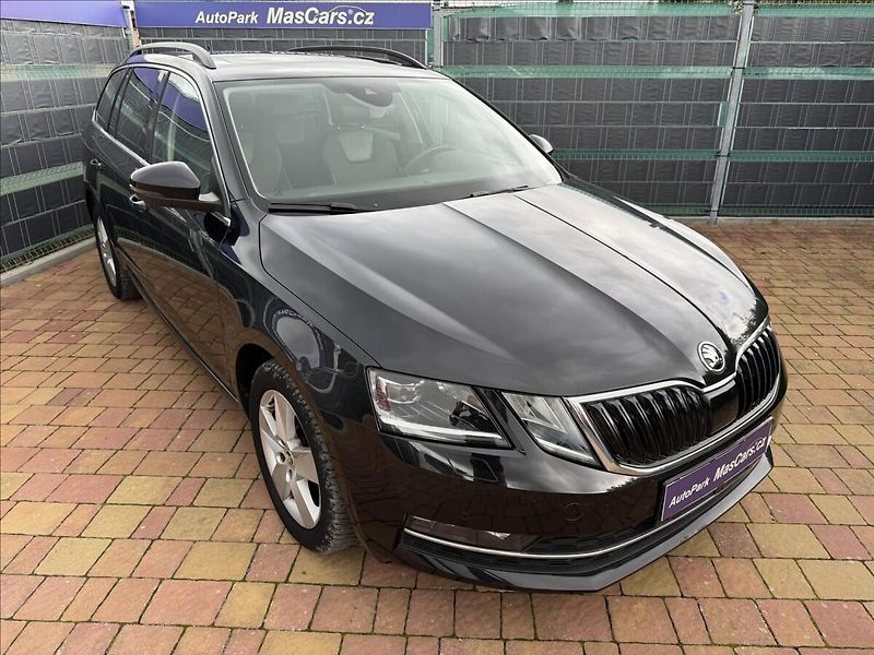 Škoda Octavia III 1.6 TDI Style DSG/Panorama - fotka 3 z 23