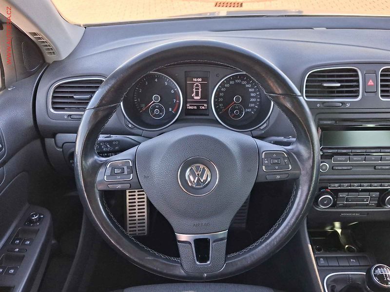 Volkswagen Golf (2011) 1.4 TSi, Style, +kola - fotka 11 z 17