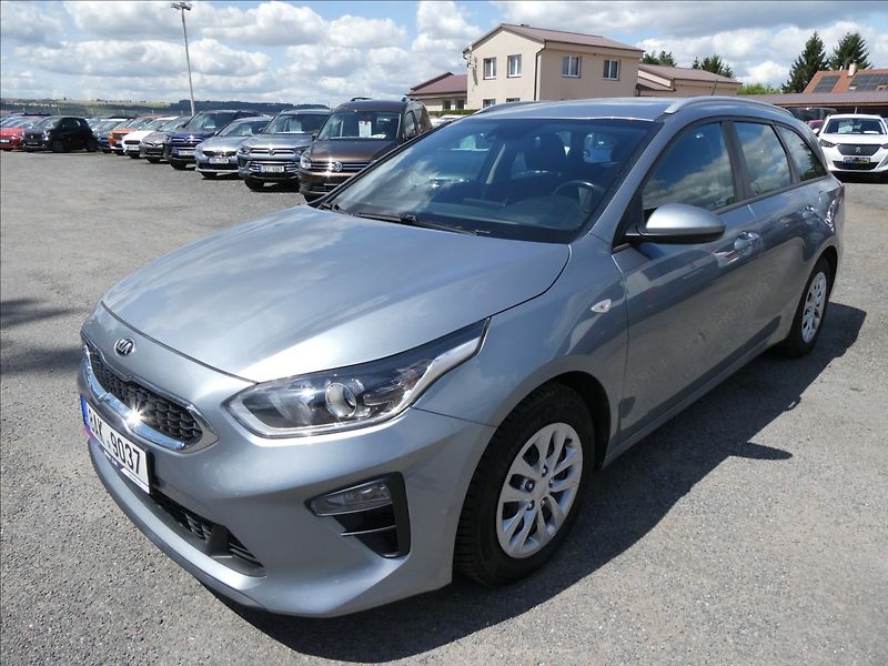 Kia Ceed 1,0 T-GDI Exclusive SW,2x pneu - fotka 3 z 35