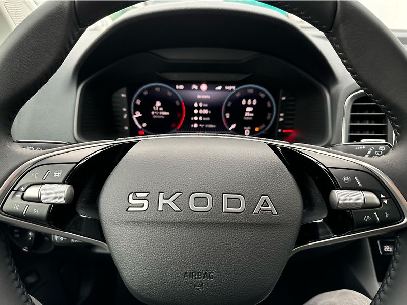 Škoda Karoq Top Selection 1,5 TSI 110 kW 6 - fotka 21 z 21