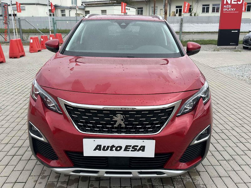 Peugeot 5008 (2020) 1.5 HDi, 2.maj,ČR, Allure - fotka 2 z 24