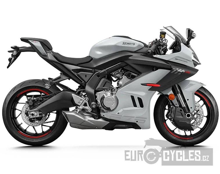 CFMOTO (2026) 675 SR-R - fotka 1 z 18