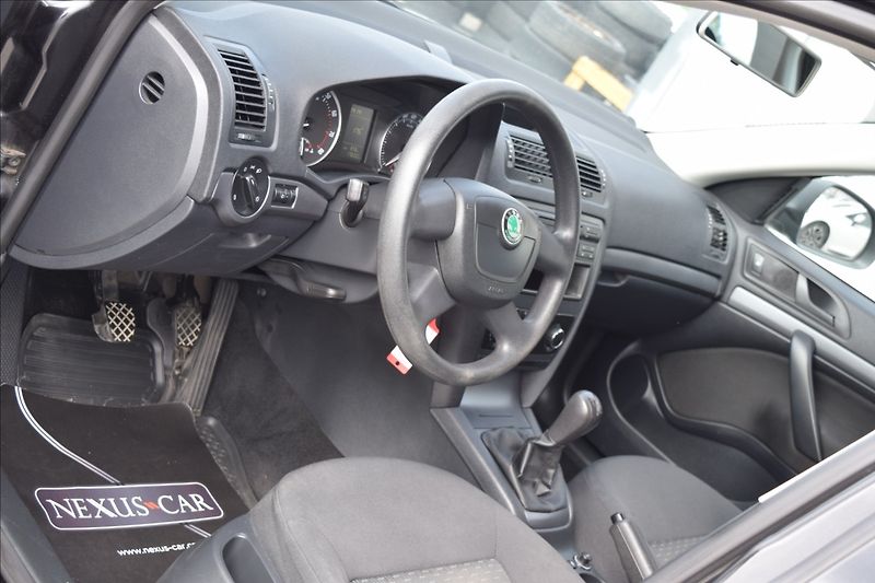 Škoda Octavia 1,2 i 77KW KLIMA VÝHŘ.ČEL.SKLO - fotka 20 z 37
