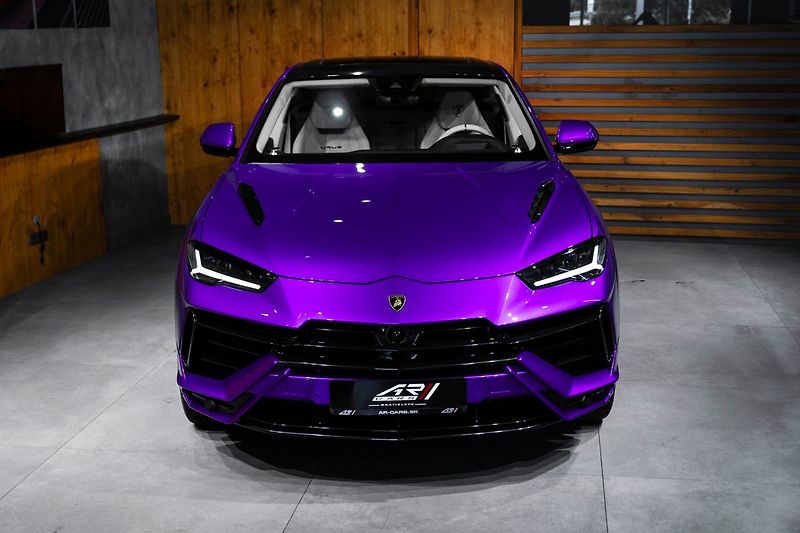 Lamborghini Urus - fotka 4 z 34