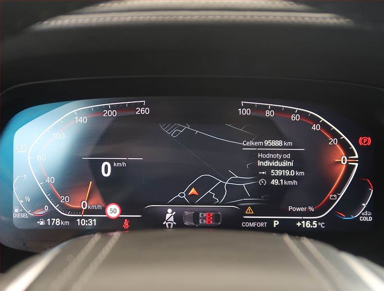 BMW X6 (2021) xDrive30d - fotka 11 z 20