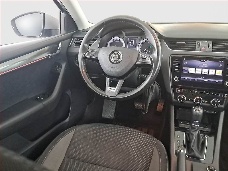Škoda Octavia (2017) Scout 2.0 TDI, 4X4, Automat - fotka 7 z 22