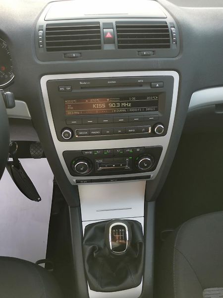 Škoda Octavia 2,0TDI 103 kW  CR ELEGANCE - fotka 37 z 49