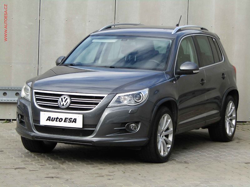 Volkswagen Tiguan (2011) 2.0 TDi 4x4, DSG, kůže, AC - fotka 3 z 18