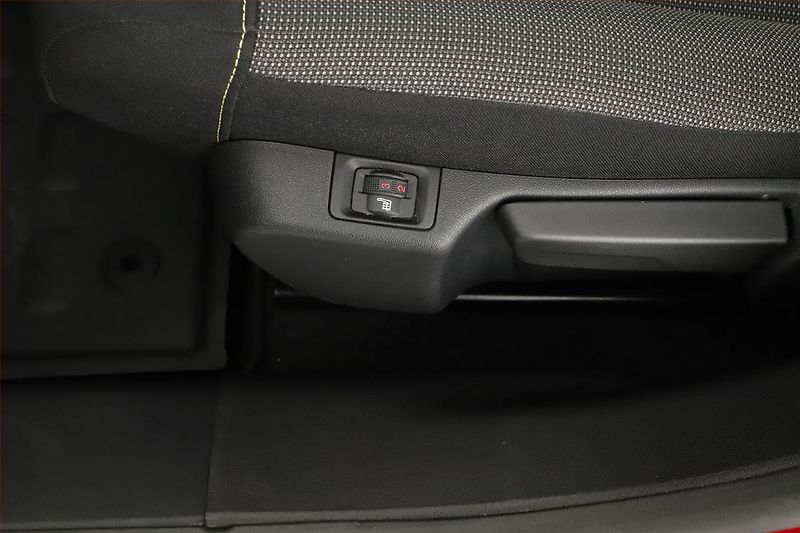 Citroën C3 (2019) 1.2 PureTech, ČR,1.maj - fotka 10 z 14