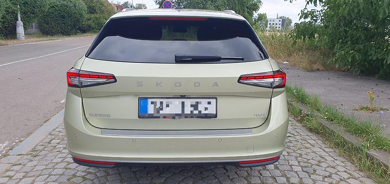 Škoda Superb (2024) 2.0tdi 142kw Dsg 4x4 L&K,ČR,1M - fotka 4 z 28