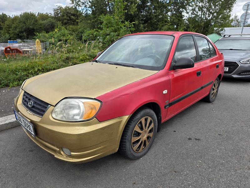 Hyundai Accent 1.3-KLIMA-BEZ STK - fotka 4 z 11