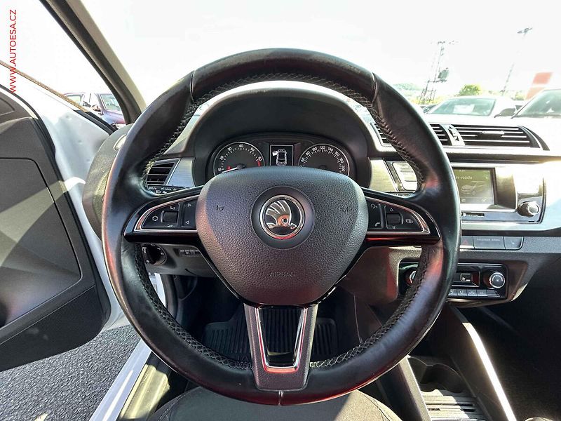 Škoda Fabia (2014) 1.2 TSI, Style, +kola - fotka 12 z 16