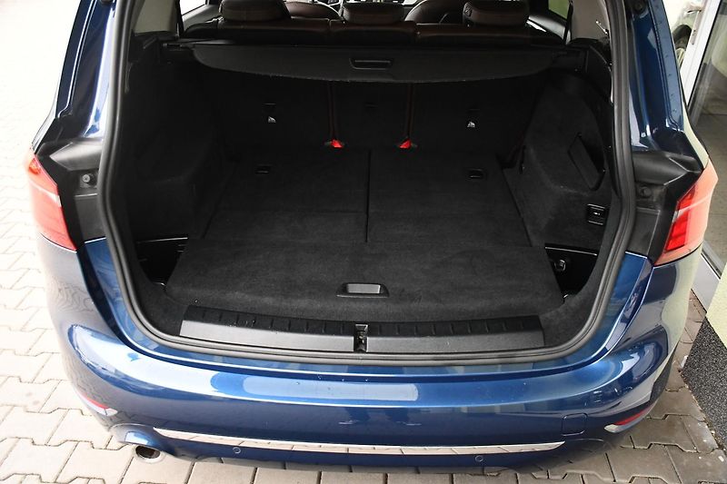 BMW Řada 2 216D GRAN TOURER 7MÍST 1.M ČR - fotka 36 z 38
