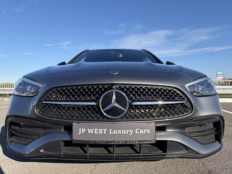 Mercedes-Benz Třídy C (2025) 300T 4Matic AMG Distronic 360° - fotka 4 z 41