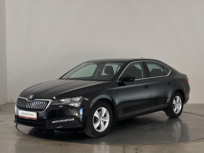 Škoda Superb Ambition DSG - fotka 1 z 28