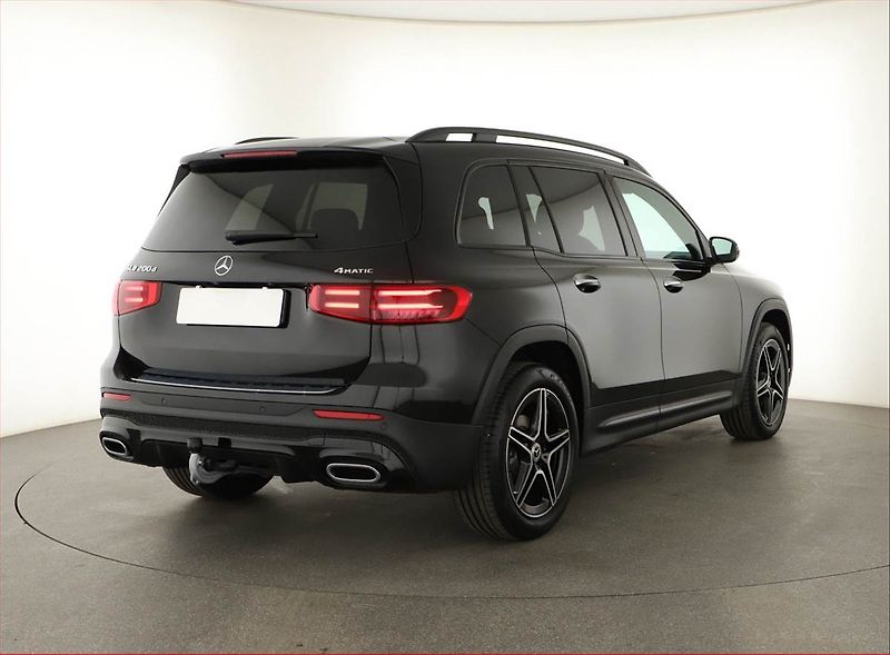 Mercedes-Benz GLB (2025) 200 d 4MATIC, AMG LINE - fotka 5 z 30