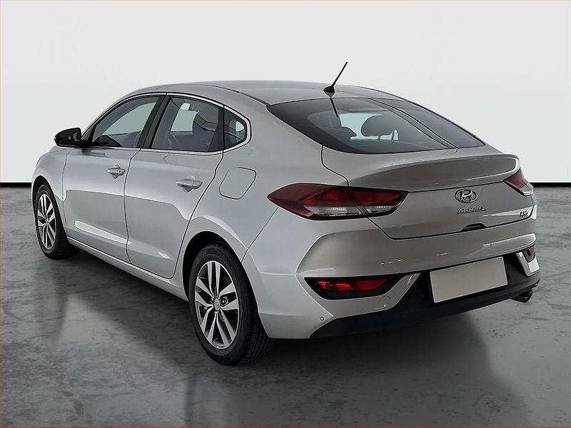 Hyundai i30 (2019) 1.4 T-GDI, Serv.kniha - fotka 4 z 20