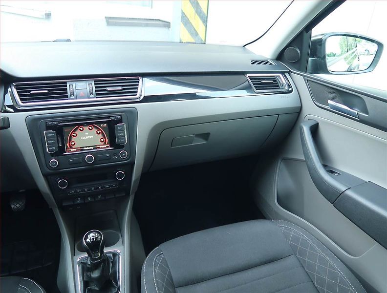Seat Toledo (2015) 1.6 TDI, Tempomat - fotka 8 z 15