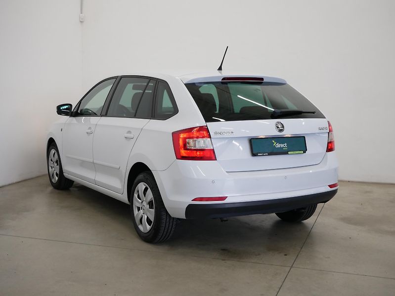 Škoda Rapid - fotka 7 z 25