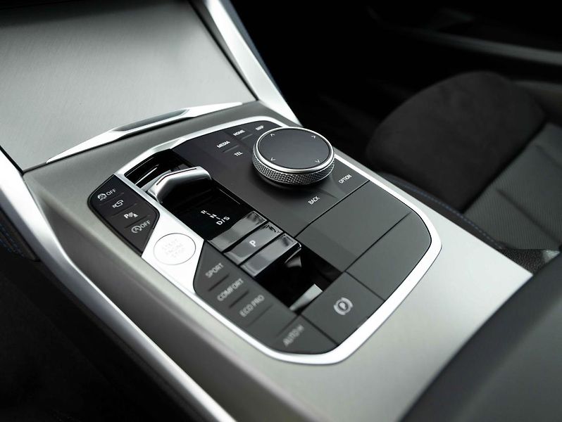 BMW Řada 2 M240i xDrive Coupé - fotka 17 z 21