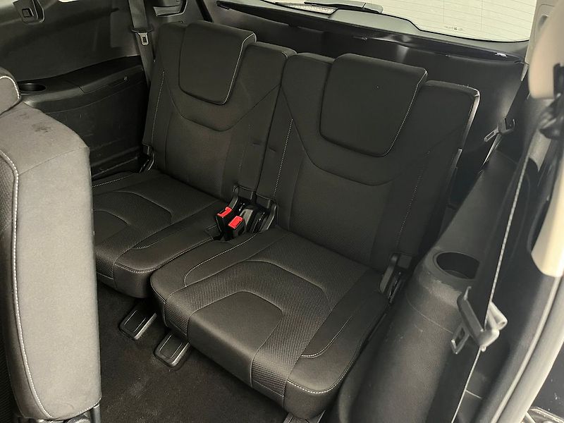 Ford S-MAX 2,5 HEV Titanium 7míst - fotka 21 z 70
