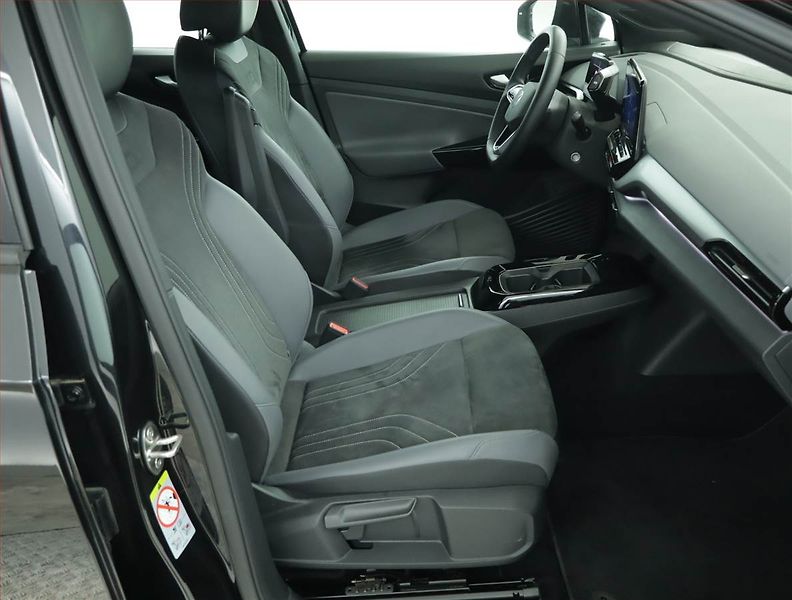 Volkswagen ID.4 (2022) Pro Perf. (82 kWh), SoH 93% - fotka 9 z 18