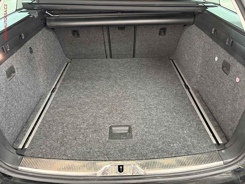 Škoda Superb (2014) 2.0 TDi, DSG, xenon - fotka 7 z 17