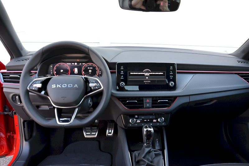 Škoda Kamiq (2026) Monte Carlo 1,0 TSI 85 kW 7 AP - fotka 11 z 21