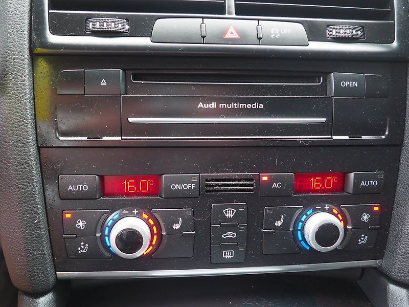 Audi Q7 (2010) 3.0 TDI, 176 kW, Quattro - fotka 33 z 38
