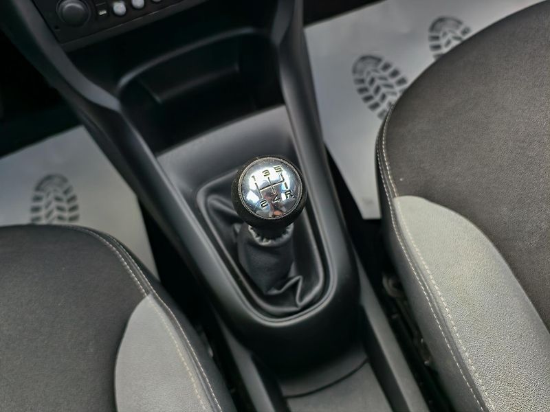 Citroën C3 1.1 i 44kW KLIMA, 1. majitel - fotka 12 z 18
