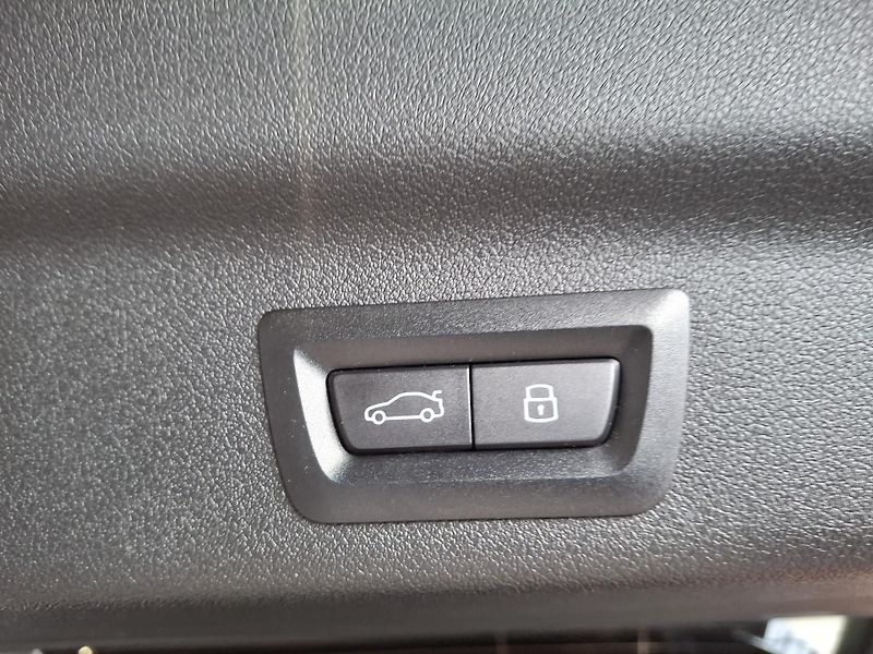 BMW X1 sDrive20i M-sport - fotka 23 z 24