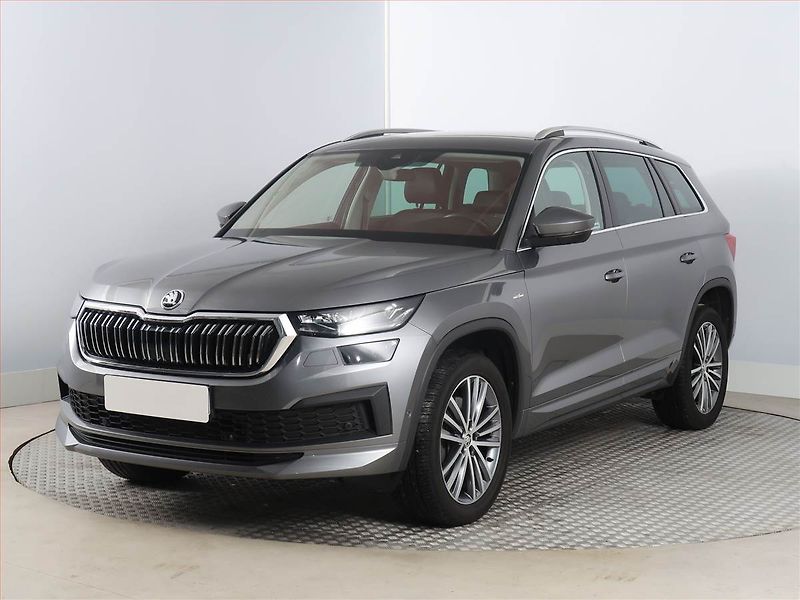 Škoda Kodiaq (2023) 2.0 TDI - fotka 2 z 25