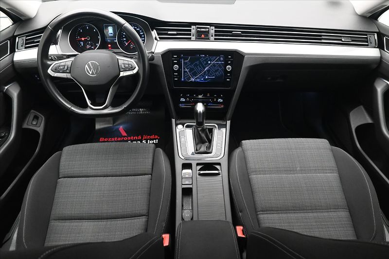 Volkswagen Passat 2,0 TDI 110kW DSG Business Zár - fotka 15 z 32
