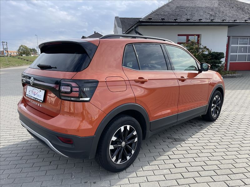 Volkswagen T-Cross 1,0 TSi 70kw Radar Klima odp. - fotka 11 z 13