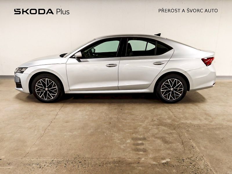 Škoda Octavia (2024) 2.0 TDI 85 kW Selection - fotka 3 z 30