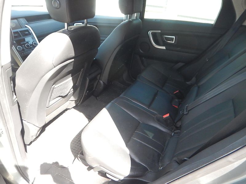 Land Rover Discovery Sport 2.0 TD4, DIGIKLIMA - fotka 10 z 22