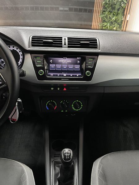 Škoda Fabia 1.0 TSi ČR CEBIA  - fotka 23 z 30