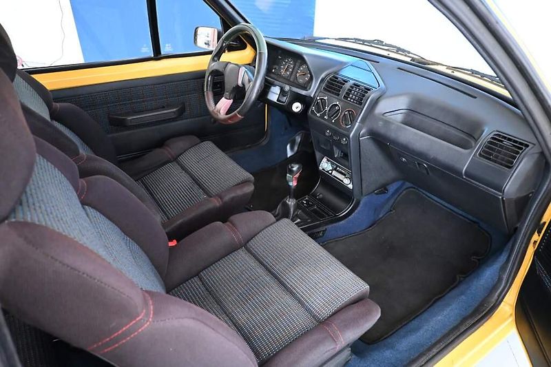 Peugeot 205 (1995) 1.4 CABRIO Pininfarina i - fotka 13 z 19