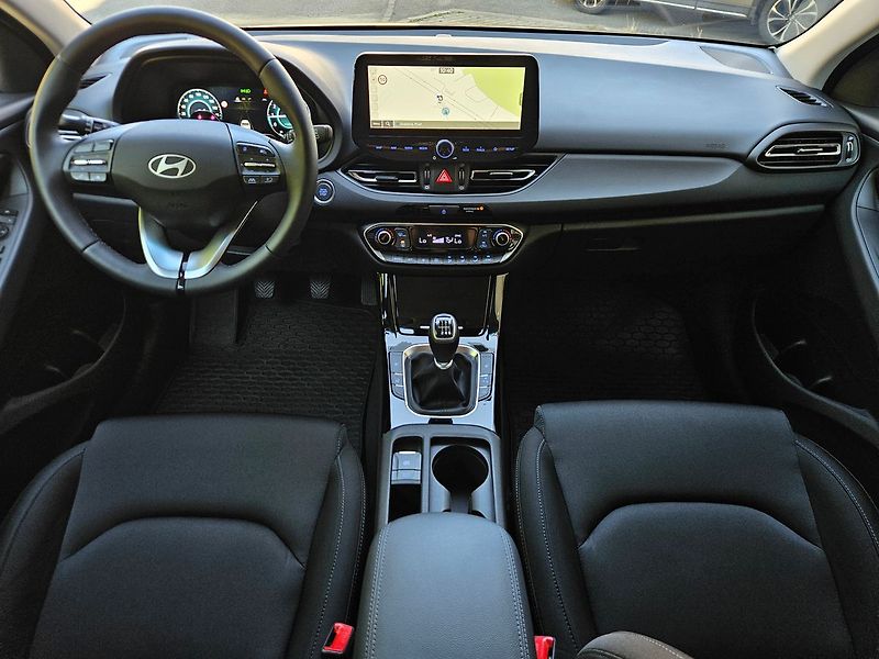 Hyundai i30 1,0 T-GDi 84kW, Style, 1.maj. - fotka 14 z 34