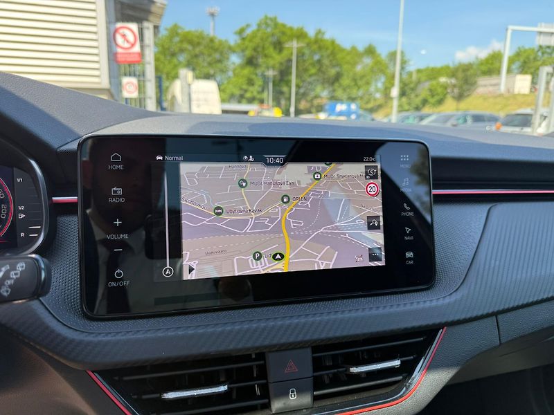 Škoda Scala Monte Carlo 1.0 TSI 85kw - fotka 14 z 28
