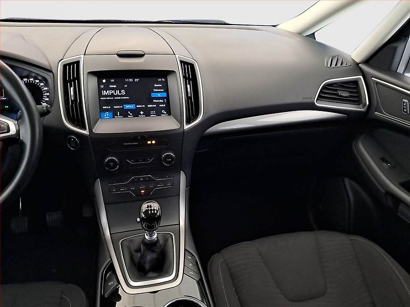 Ford S-MAX (2017) 2.0 TDCi, Navi, Tempomat - fotka 8 z 19